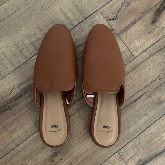 GAP Shoes - Gap Blackless Mules
